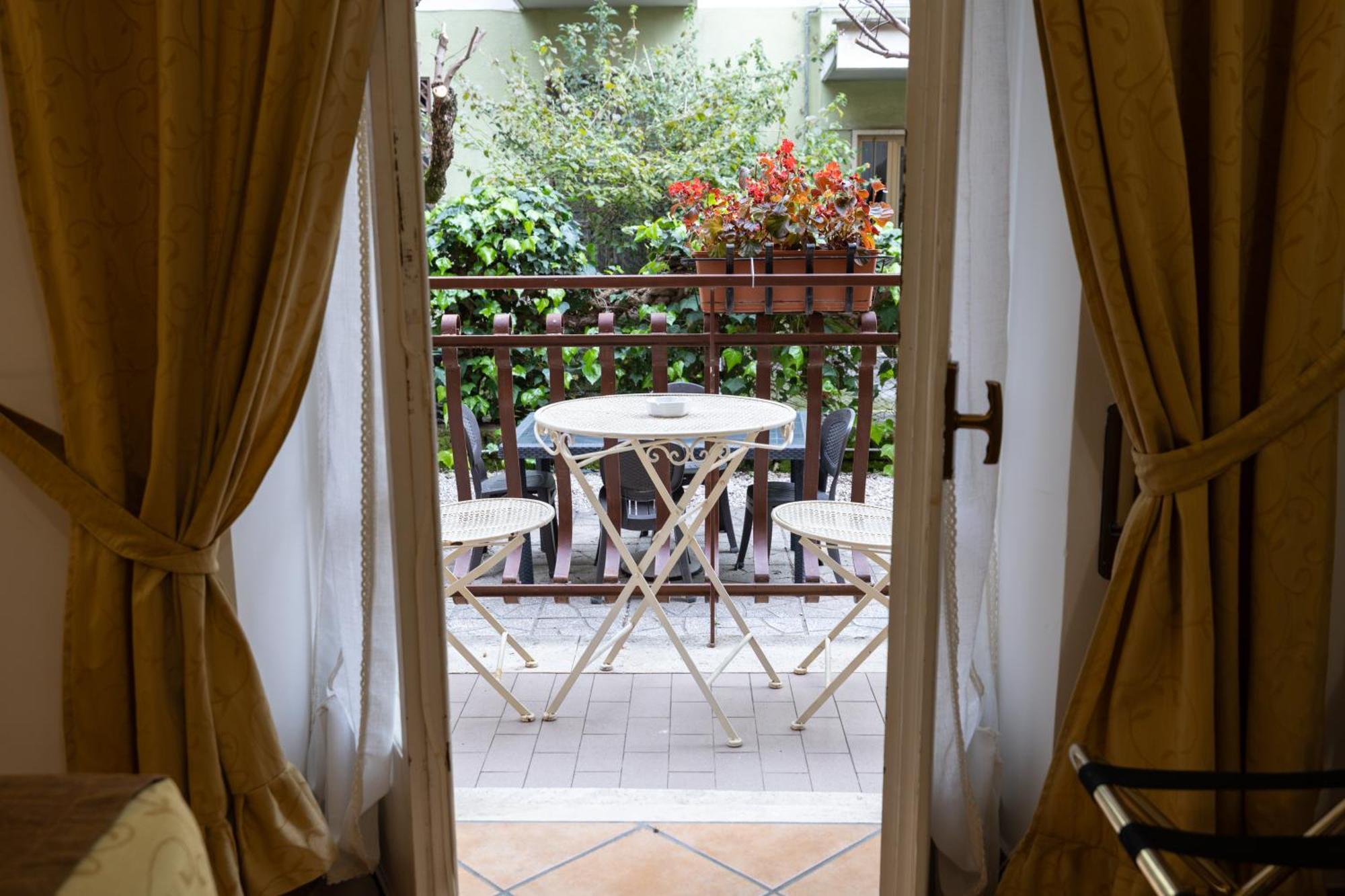 Casa Lollobrigida Ciampino Exterior foto